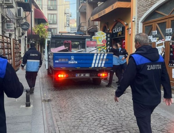 Çanakkale’de zabıta ekiplerinden çarşıda işgal denetimi