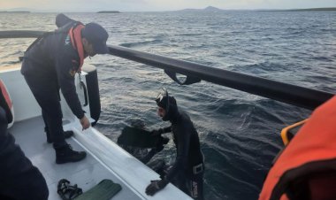 Karaya oturan tekneyi Sahil Güvenlik ekipleri kurtardı